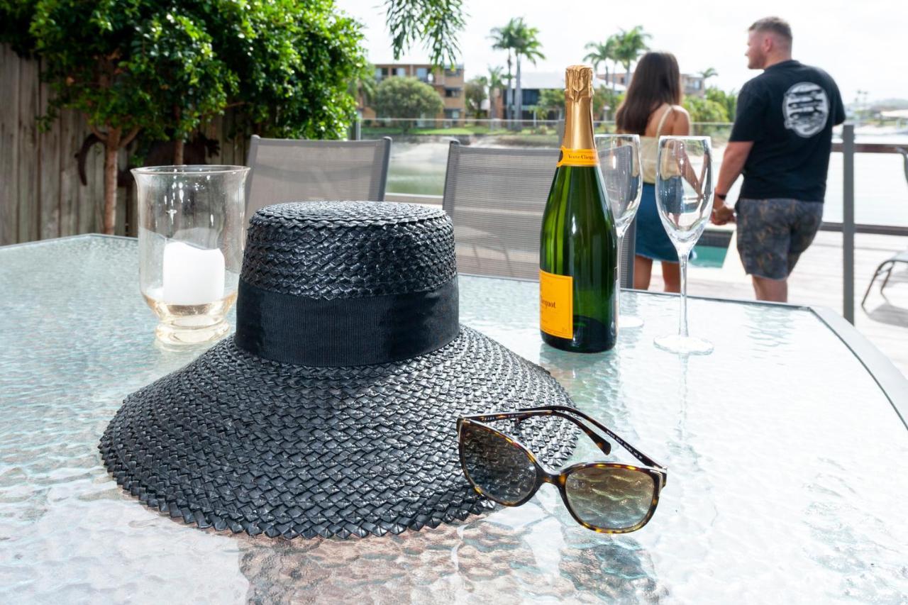 Saltwater Villas - Pet Friendly Accommodation Mooloolaba Bagian luar foto